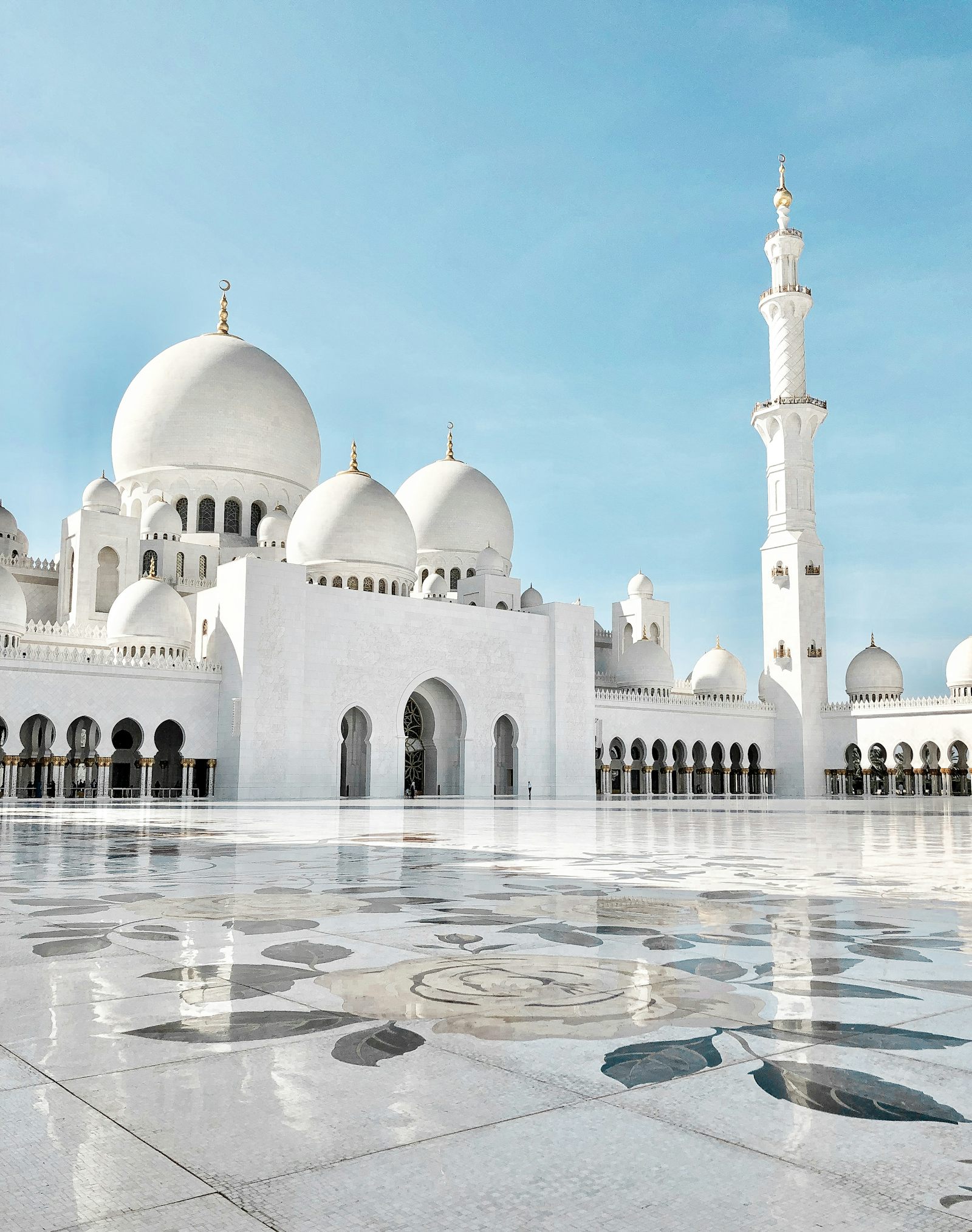 White Abu Dhabi architecture under an open sky